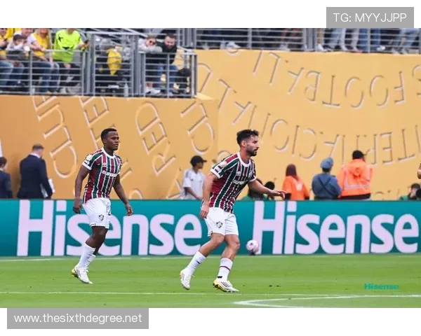 多特蒙德防线站位频繁被针对,当前阶段防守稳定性面临考验,影响赛季竞争形势 多特蒙德防线站位频繁被针对,当前阶段防守稳定性面临考验,影响赛季竞争形势