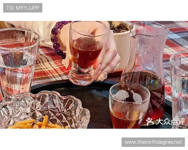 鲍春来退役后住进上海老洋房,每天喝手冲咖啡看赛马,这日子过得比偶像剧还飘